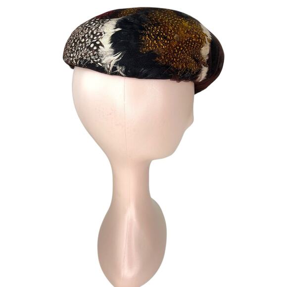 1950s Vintage Feather Tilt Hat Guinea Fowl Pheasant Vintage Percher Millinery - Picture 3 of 10